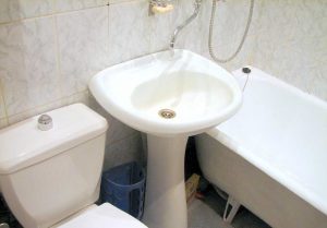 Установка раковины тюльпан в ванной в Ногинске